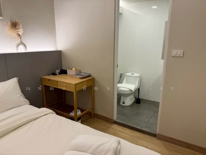 2 bedroom full furnished, Bangkok, Thung Phaya Thai, Ratchathewi, Bangkok, 2 Bedrooms, 30 sqm, Townhouse For Rent, by ณพัฒน์ พัฒนพีระเดช, 500022291 - DDproperty.com