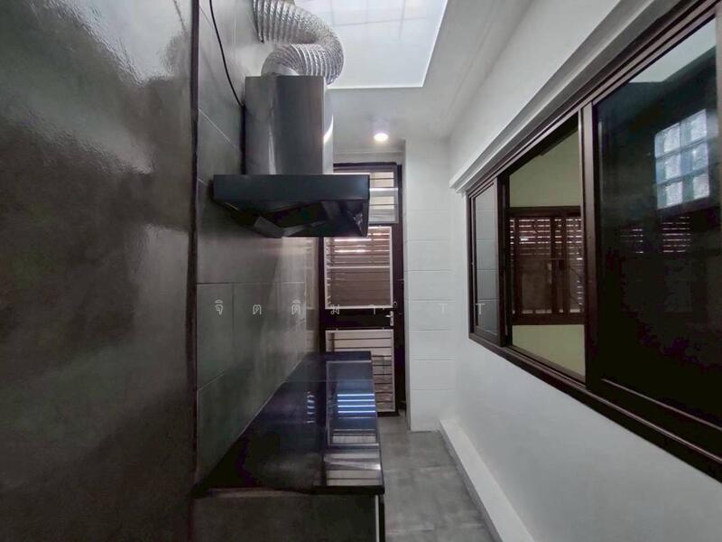 Single house, Nakniwat 17, Lat Phrao, opposite Lat Phrao District Office, Bangkok, Lat Phrao, Lat Phrao, Bangkok, 3 Bedrooms, 200 sqm, Single Detached House For Sale, by จิตติมา TT, 500022308 - DDproperty.com