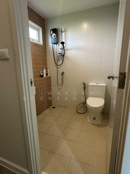 Anasiri Wongwaen-Lamlukka, Pathum Thani, Soi Bueng Kham Phroi, Bung Kham Proi, Lam Luk Ka, Pathum Thani, 3 Bedrooms, 152 sqm, Semi-Detached House (Twin House) For Sale, by Tiwakorn Boonsanongchokying, 500022700 - DDproperty.com