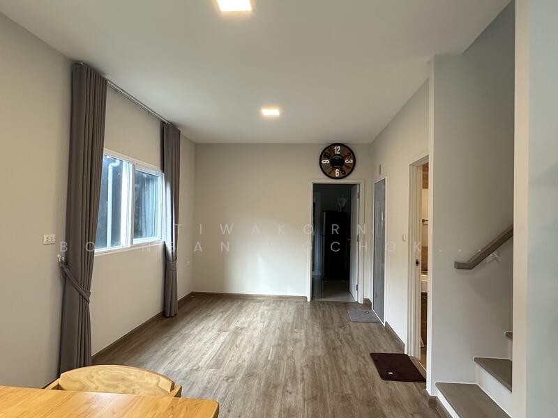 Anasiri Wongwaen-Lamlukka, Pathum Thani, Soi Bueng Kham Phroi, Bung Kham Proi, Lam Luk Ka, Pathum Thani, 3 Bedrooms, 152 sqm, Semi-Detached House (Twin House) For Sale, by Tiwakorn Boonsanongchokying, 500022700 - DDproperty.com