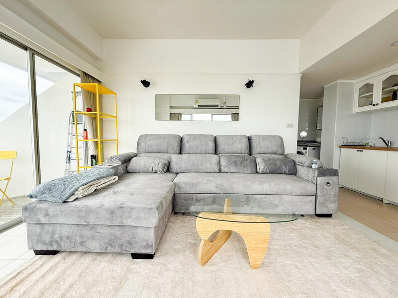 For Sale - Pattaya Condotel Chain, Chon Buri