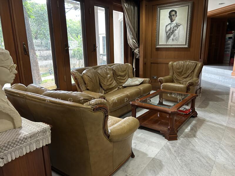 ให้เช่า - บ้านหลังใหญ่ติดคลองชักพระ, กรุงเทพ