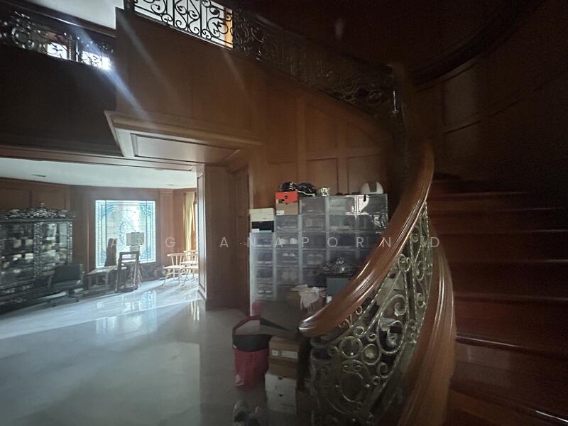 ให้เช่า - บ้านหลังใหญ่ติดคลองชักพระ, กรุงเทพ