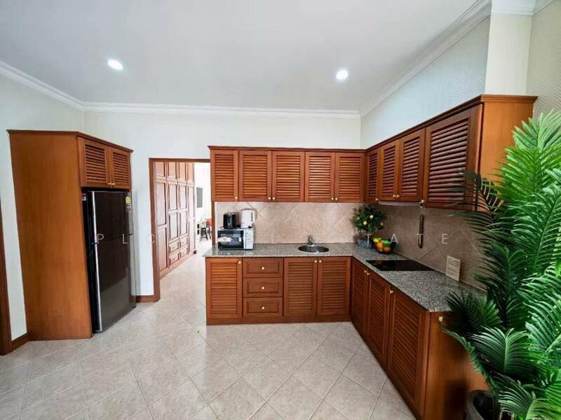 For Sale - Business Hotel for Sale - Prime Location in Jomtien, Chon Buri (Pattaya)