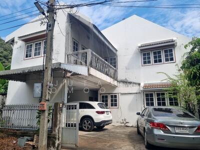 ขาย - ขายบ้านเดี่ยวหลังมุม 2 ชั้น ขนาด 111 ตรว. ติดถนนพหลโยธิน ขายตามสภาพ แขวงอนุสาวรีย์ กรุงเทพฯ, กรุงเทพ