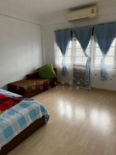 ขายอาคารพาณิชย์ 4 ชั้นครึ่ง ปากซอยแจ้งวัฒนะ11 พร้อมเข้าอยู่ ทำเลดี เดินทางสะดวก ใกล้รถไฟฟ้าสายสีชมพู, กรุงเทพ, ทุ่งสองห้อง, หลักสี่, กรุงเทพ, 72 ตร.ม., ตึกแถว-อาคารพาณิชย์ ขาย, โดย Jutanon Komoottanaruk, 500023259 - DDproperty.com