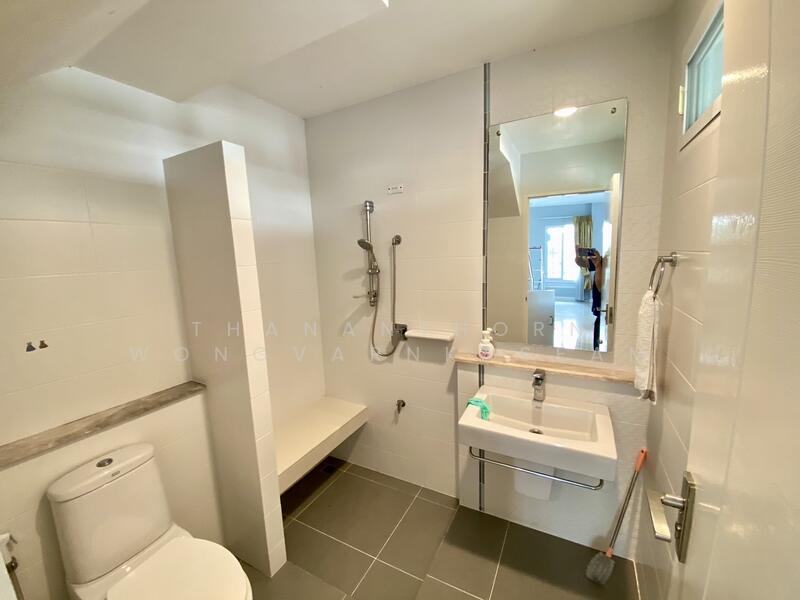 ให้เช่า - Manthana Rama 9-Srinakarin : มัณฑนา พระราม 9-ศรีนครินทร์, กรุงเทพ