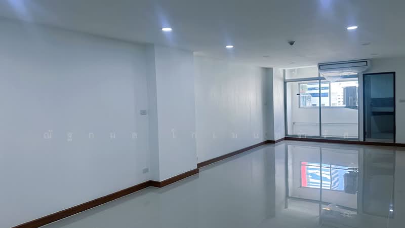 ITF Silom Palace : ไอทีเอฟ สีลม พาเลส, กรุงเทพ, 160 ซอย นราธิวาสราชนครินทร์ 1, สุริยวงศ์, บางรัก, กรุงเทพ, 47 ตร.ม., คอนโด ขาย, โดย ณัฐกมล โกเมนท์จำรัส, 500023841 - DDproperty.com