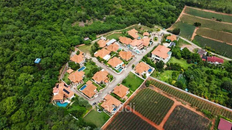 ขาย - Emerald Heights Village Hua Hin : เอมเมอรัลด์ ไฮท์ วิลเลจ หัวหิน, ประจวบคีรีขันธ์