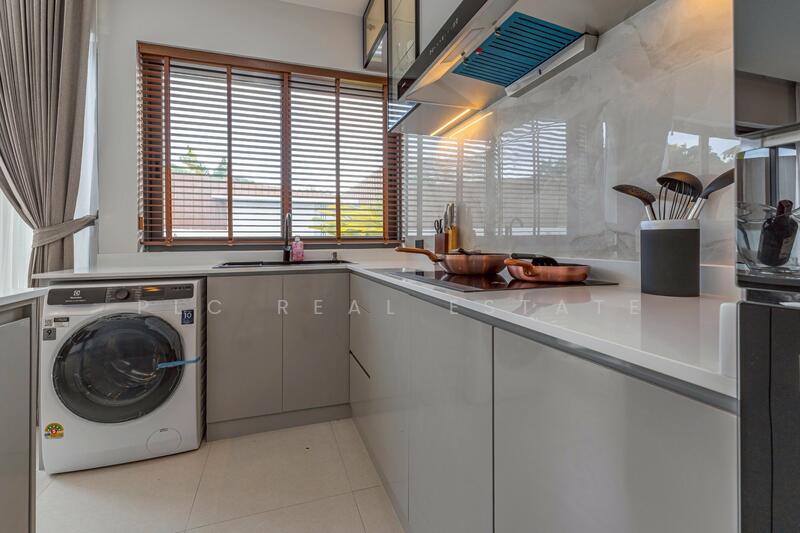 Luxury Detached House with Private Pool in Pattaya, Chon Buri (Pattaya), Bang Lamung, Bang Lamung (Pattaya), Chon Buri (Pattaya), 3 Bedrooms, 216 sqm, Single Detached House For Sale, by PLC Real Estate, 500023960 - DDproperty.com