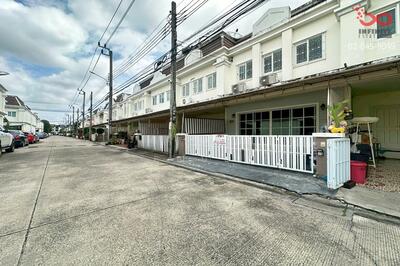 ขาย - ดิเอ็กซ์คลูซีฟ ทาวน์โฮม, กรุงเทพ