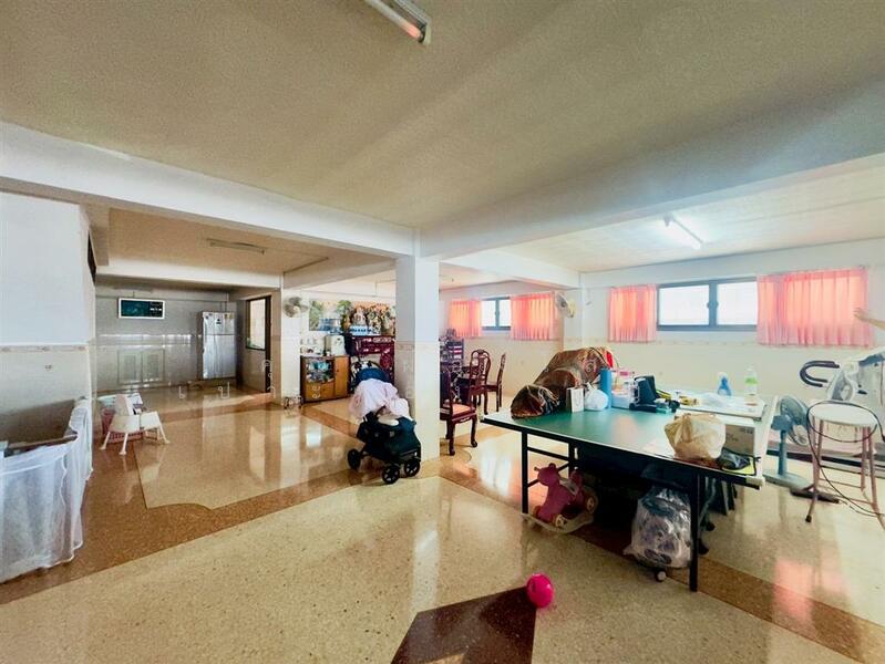 ขาย - ห้องเช่า 4 ชั้น 54 ตร.ว. ห้องเช่า ซอยศิวปรีชา ถนนเอกชัย, กรุงเทพ