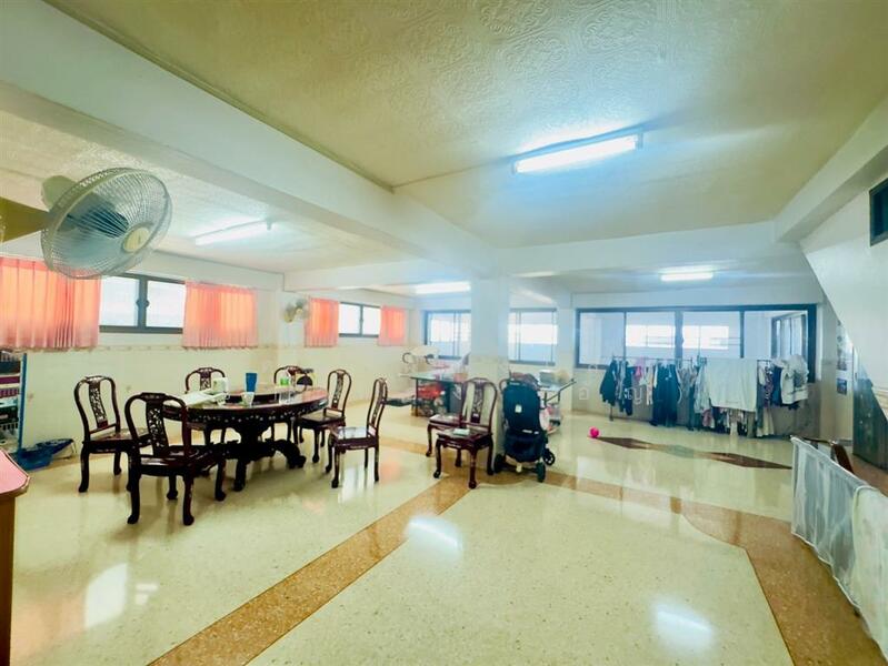 ขาย - ห้องเช่า 4 ชั้น 54 ตร.ว. ห้องเช่า ซอยศิวปรีชา ถนนเอกชัย, กรุงเทพ