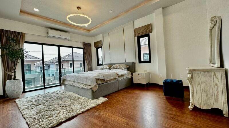 Luxury Two-Story Modern Villa for Sale in Huay Yai, Chon Buri (Pattaya), Bang Lamung, Bang Lamung (Pattaya), Chon Buri (Pattaya), 3 Bedrooms, 180 sqm, Single Detached House For Sale, by PLC Real Estate, 500024167 - DDproperty.com