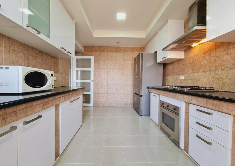 Cosmo Villa, Bangkok, 33 ซอยสุขุมวิท 12 ถนนสุขุมวิท แขวง/เขตคลองเตย กทม., Khlong Toei, Khlong Toei, Bangkok, 3 Bedrooms, 245 sqm, Apartment For Rent, by Bangkok Residential, 500024185 - DDproperty.com