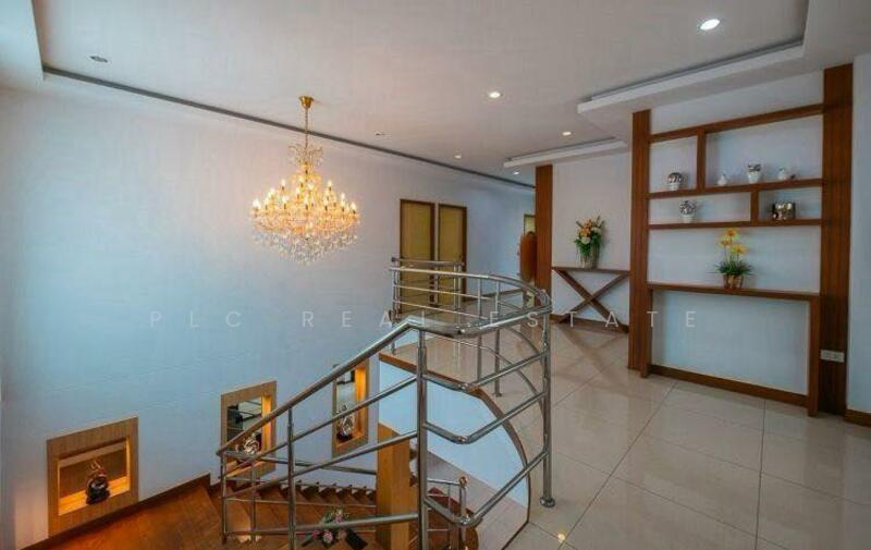 Luxury Pool Villa for Sale in South Pattaya, Chon Buri (Pattaya), Bang Lamung, Bang Lamung (Pattaya), Chon Buri (Pattaya), 5 Bedrooms, 240 sqm, Single Detached House For Sale, by PLC Real Estate, 500024221 - DDproperty.com