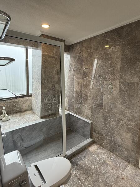 ให้เช่า - Ploenchit Terrace : เพลินจิต เทอเรส, กรุงเทพ