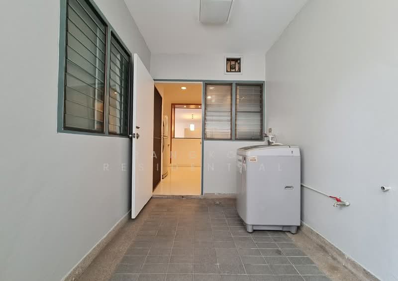 Baan Sawasdee, Bangkok, 42-1 Soi Sukhumvit 31, Khlongtoei Nua, Watthana, Bangkok, 3 Bedrooms, 260 sqm, Apartment For Rent, by Bangkok Residential, 500024300 - DDproperty.com