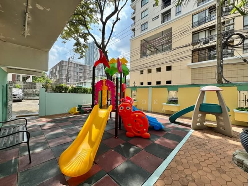 Baan Sawasdee, Bangkok, 42-1 Soi Sukhumvit 31, Khlongtoei Nua, Watthana, Bangkok, 3 Bedrooms, 260 sqm, Apartment For Rent, by Bangkok Residential, 500024300 - DDproperty.com