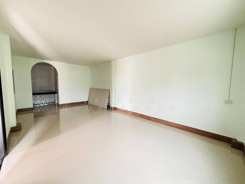 For Rent - ให้เช่าโกดัง บางกระดี่ พระราม 2 บางขุนเทียน กรุงเทพ สร้างใหม่ 400 ตรม, Bangkok