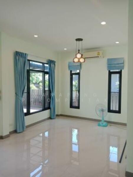 ขาย - บ้าน 2-ห้องนอน, กรุงเทพ