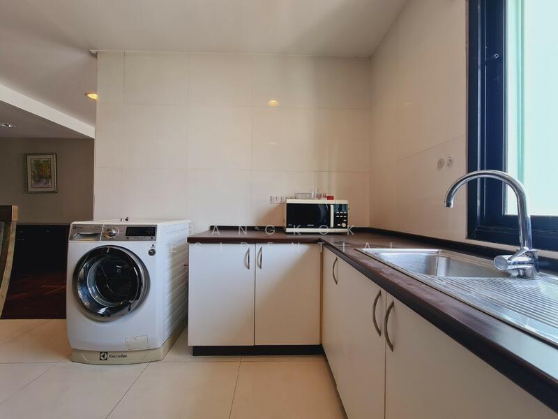 Lake Green, Bangkok, 199 Sukhumvit Soi 8, Khlong Toei, Khlong Toei, Bangkok, 3 Bedrooms, 136 sqm, Condo For Rent, by Bangkok Residential, 500024539 - DDproperty.com