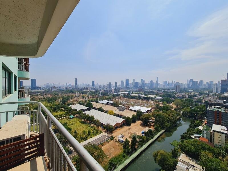 Lake Green, Bangkok, 199 Sukhumvit Soi 8, Khlong Toei, Khlong Toei, Bangkok, 3 Bedrooms, 136 sqm, Condo For Rent, by Bangkok Residential, 500024539 - DDproperty.com