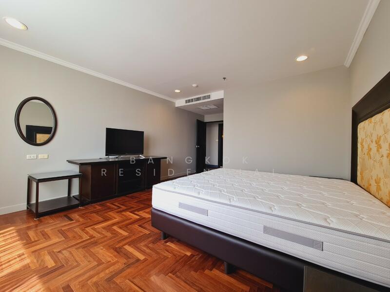 Lake Green, Bangkok, 199 Sukhumvit Soi 8, Khlong Toei, Khlong Toei, Bangkok, 3 Bedrooms, 136 sqm, Condo For Rent, by Bangkok Residential, 500024539 - DDproperty.com