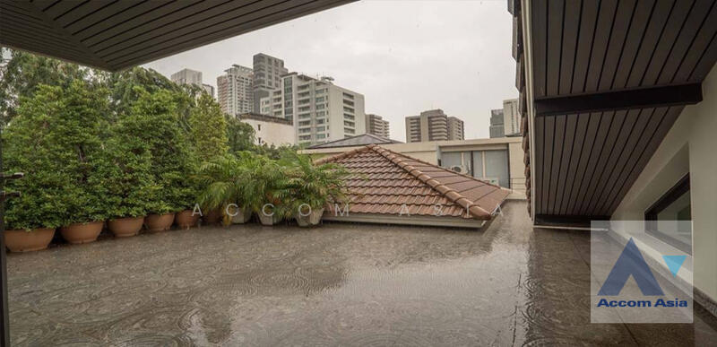 ขาย - RARE Items หาไม่ได้แล้ว!! บ้านขนาดใหญ่ / Apartments for expat executives – เดินเพียง 5 นาทีถึง Empor, กรุงเทพ