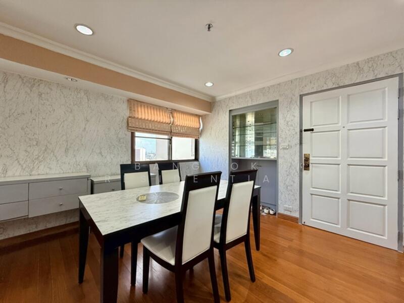 Baan Suanpetch, Bangkok, 18 Soi Sukhumvit 39, Khlong Tan Nua, Watthana, Bangkok, 2 Bedrooms, 129 sqm, Condo For Rent, by Bangkok Residential, 500025064 - DDproperty.com