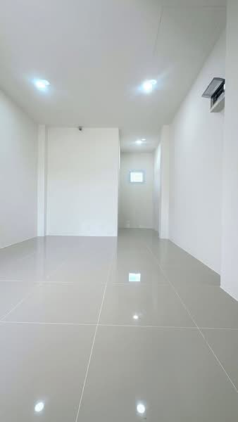 ขายบ้านเดี่ยวหรู 2 ชั้น บ้านศรีย้อย ต้นธง - ลำพูน บ้านใหม่สไตล์โมเดิร์น ของแถมจัดเต็ม ถูกมาก, ลำพูน, ต้นธง, เมืองลำพูน, ลำพูน, 60 ตร.ม., บ้านเดี่ยว ขาย, โดย คุณ ตั้ม, 500025130 - DDproperty.com