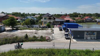 ขาย - ขายบ้านเดี่ยว ฉะเชิงเทรา พร้อมพื้นที่ธุรกิจ ราคาถูก, ฉะเชิงเทรา