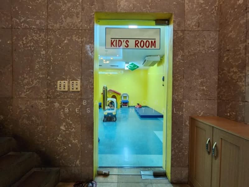 Charoenjai Place, Bangkok, 40 Soi Pridi Banomyong 31, Khlong Tan Nua, Watthana, Bangkok, 3 Bedrooms, 434 sqm, Apartment For Rent, by Bangkok Residential, 500025407 - DDproperty.com