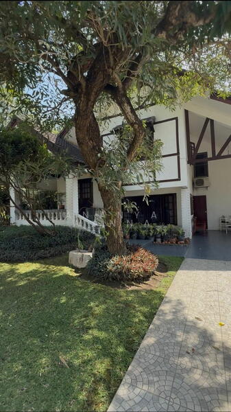 For Sale - 2-BR Villa, Bangkok