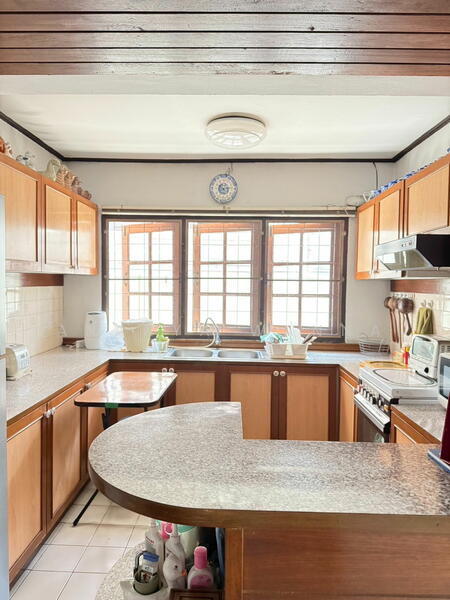 For Sale - 2-BR Villa, Bangkok