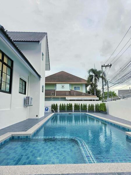 Luxury 3-Storey Pool Villa for Sale – North Pattaya, Chon Buri (Pattaya), Bang Lamung, Bang Lamung (Pattaya), Chon Buri (Pattaya), 4 Bedrooms, 219 sqm, Single Detached House For Sale, by PLC Real Estate, 500026218 - DDproperty.com