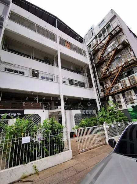 ขาย - อาคารพาณิชย์ 5 ชั้น อโศก ใกล้ ม.ศรีนครินทรวิโรฒ วิทยาเขตประสานมิตร, กรุงเทพ