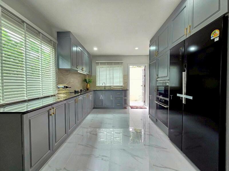 Luxury Pool Villa with Private Swimming Pool in Khao Noi, Chon Buri (Pattaya), Bang Lamung, Bang Lamung (Pattaya), Chon Buri (Pattaya), 4 Bedrooms, 464 sqm, Single Detached House For Sale, by PLC Real Estate, 500026381 - DDproperty.com