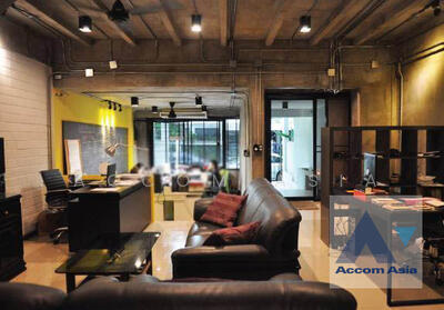 ขาย - 4 Bedrooms Townhouse for Sale and Rent in Sathorn, Bangkok near MRT Khlong Toei (AA41157), กรุงเทพ