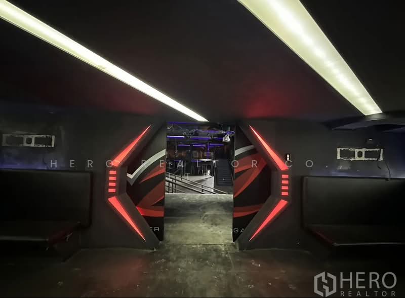 For Rent Bangkok Retail Sukhumvit BTS Phrom Phong Khlong Toei BRE19427, Bangkok, สุขุมวิท, Khlongtoei Nua, Watthana, Bangkok, , 750 sqm, Retail Space For Rent, by Hero Realtor Co., Ltd., 500027433 - DDproperty.com