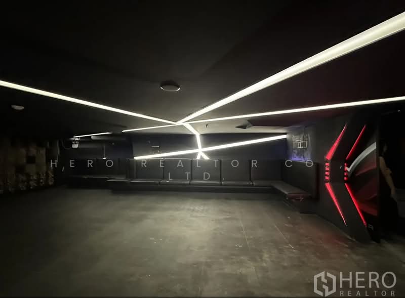 For Rent Bangkok Retail Sukhumvit BTS Phrom Phong Khlong Toei BRE19427, Bangkok, สุขุมวิท, Khlongtoei Nua, Watthana, Bangkok, , 750 sqm, Retail Space For Rent, by Hero Realtor Co., Ltd., 500027433 - DDproperty.com