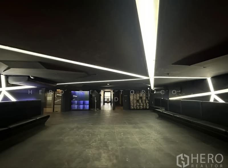 For Rent Bangkok Retail Sukhumvit BTS Phrom Phong Khlong Toei BRE19427, กรุงเทพ, สุขุมวิท, คลองเตยเหนือ, วัฒนา, กรุงเทพ, 750 ตร.ม., พื้นที่ขายของ ให้เช่า, โดย Hero Realtor Co., Ltd., 500027433 - DDproperty.com
