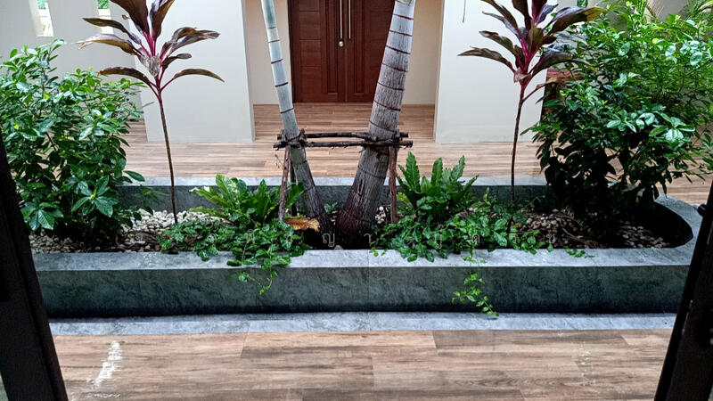 Front porch and planter