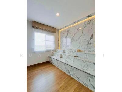 ขาย - บ้าน 4-ห้องนอน, กรุงเทพ