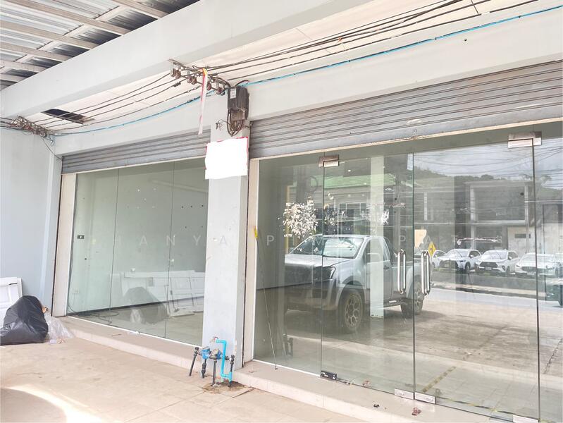 ให้เช่า - ให้เช่าทาวน์เฮ้าส์ 3 ชั้น – ทำเลติดถนนใหญ่, สุราษฎร์ธานี