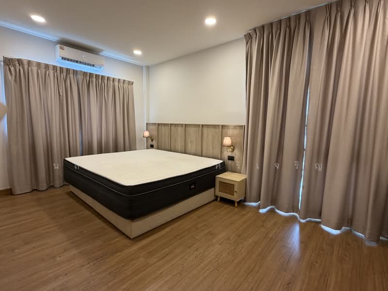 Centro Bangna, Samut Prakan, 111 Soi 3, Bang Kaeo, Bang Plee, Samut Prakan, 4 Bedrooms, 210 sqm, Single Detached House For Rent, by Nalinee Chansiricharoen, 500028832 - DDproperty.com