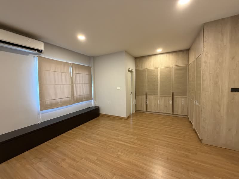 Centro Bangna, Samut Prakan, 111 Soi 3, Bang Kaeo, Bang Plee, Samut Prakan, 4 Bedrooms, 210 sqm, Single Detached House For Rent, by Nalinee Chansiricharoen, 500028832 - DDproperty.com