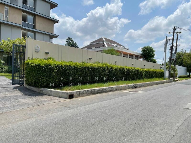 For Sale - 6-BR House, Bangkok