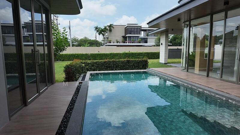 For Sale - 6-BR House, Bangkok