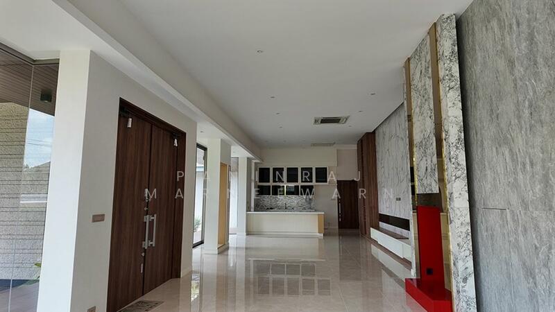 For Sale - 6-BR House, Bangkok